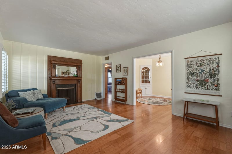 225 E Colter St, Phoenix, AZ 85012