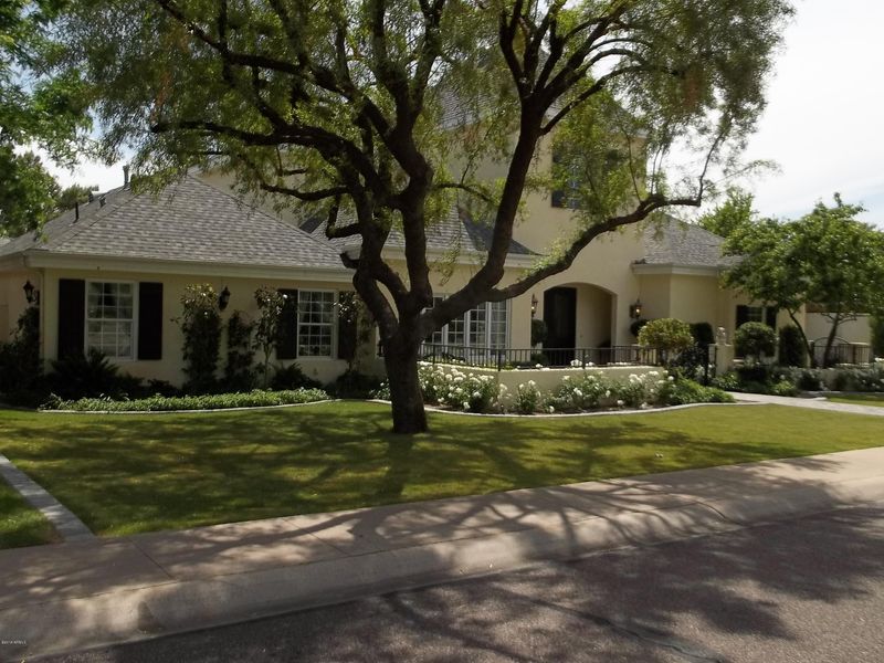 225 E Glenn Dr, Phoenix, AZ 85020