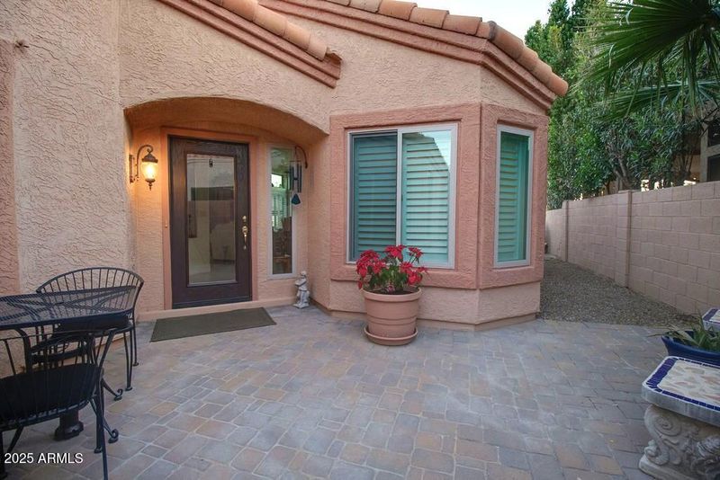 225 E Vaughn Ave, Gilbert, AZ 85234