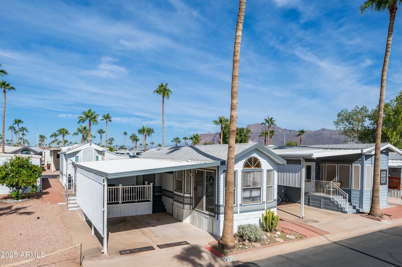 225 Motherlode Dr, Apache Junction, AZ 85119