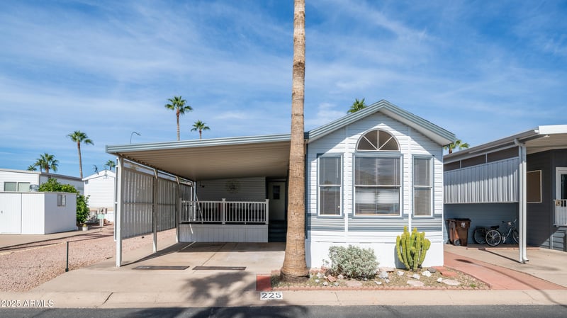 225 Motherlode Dr, Apache Junction, AZ 85119