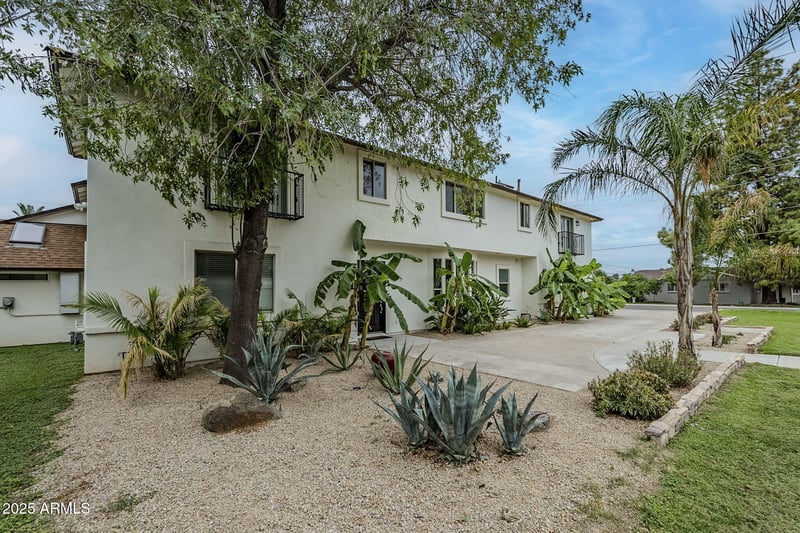 225 Orchid Ln, Phoenix, AZ 85021