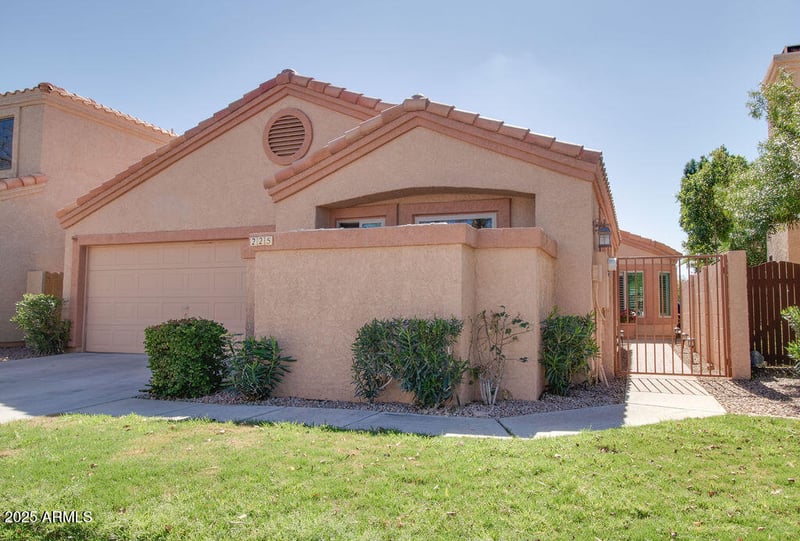 225 Vaughn Ave, Gilbert, AZ 85234