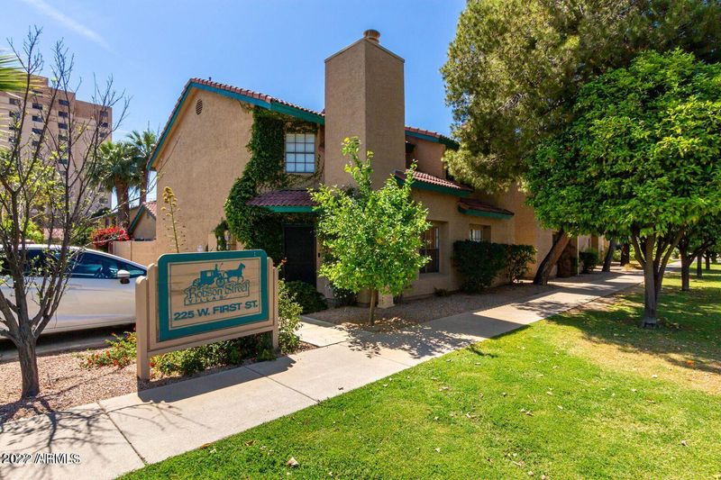225 W 1st St #109, Mesa, AZ 85201