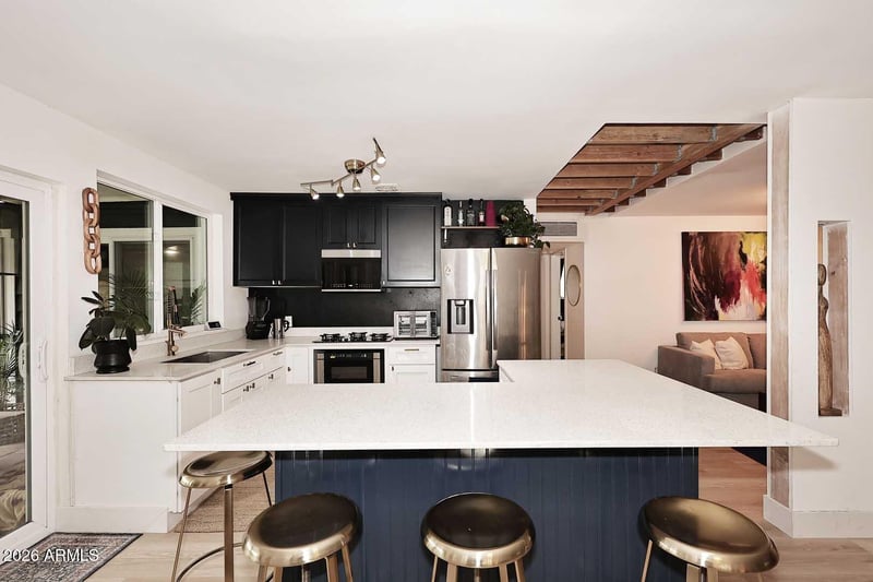 225 W Alice Ave W, Phoenix, AZ 85021