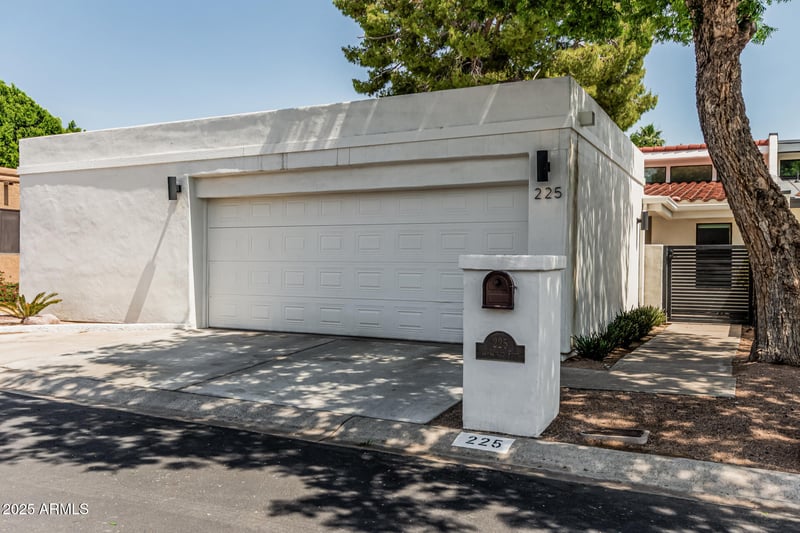 225 Winged Foot Rd, Phoenix, AZ 85023