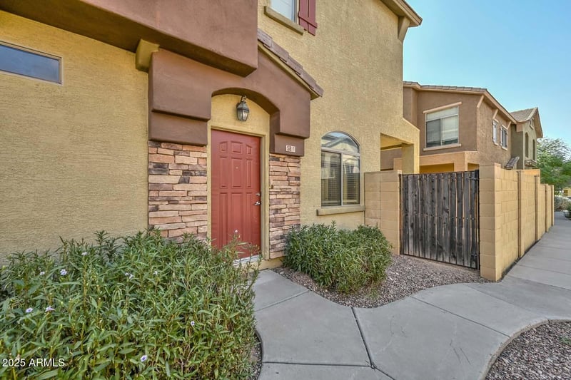 2250 Deer Valley Dr #58, Phoenix, AZ 85024