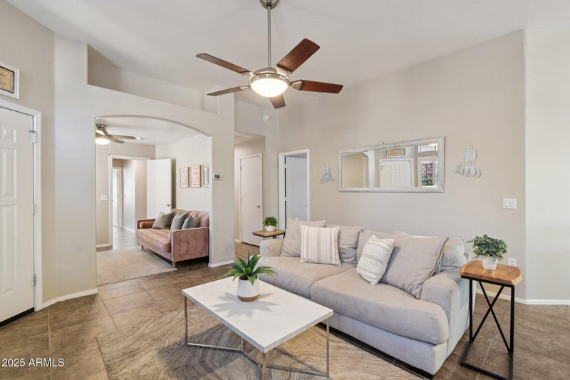 2250 Deer Valley Rd #109, Phoenix, AZ 85024