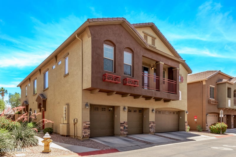 2250 Deer Valley Rd #26, Phoenix, AZ 85024