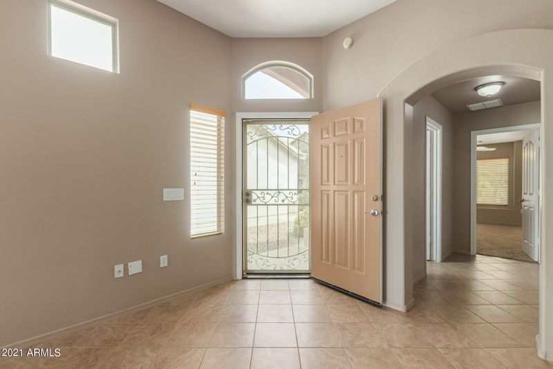 2250 E Deer Valley Rd #107, Phoenix, AZ 85024
