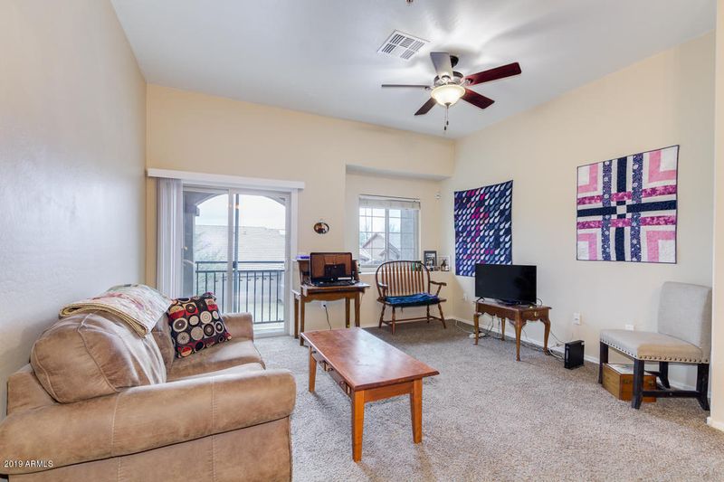 2250 E Deer Valley Rd #2, Phoenix, AZ 85024