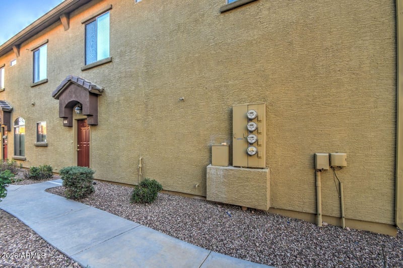 2250 Deer Valley Rd #26, Phoenix, AZ 85024