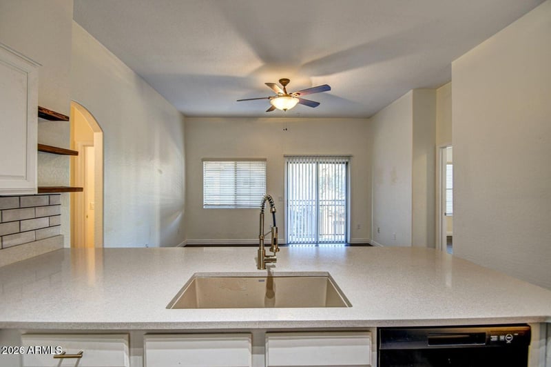 2250 Deer Valley Rd #26, Phoenix, AZ 85024