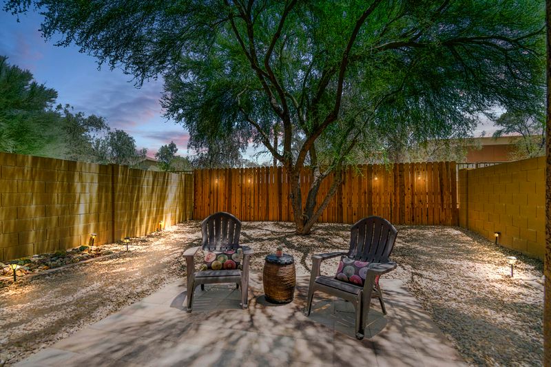 2250 E Deer Valley Rd #7, Phoenix, AZ 85024