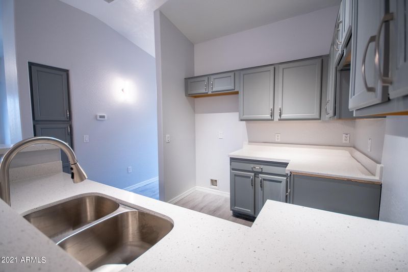 2250 E Deer Valley Rd #79, Phoenix, AZ 85024