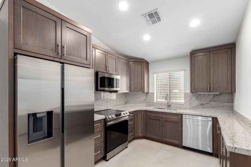 2250 E Deer Valley Rd #96, Phoenix, AZ 85024