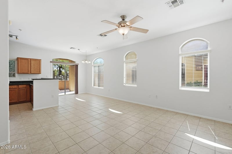 2250 Deer Valley Rd #99, Phoenix, AZ 85024