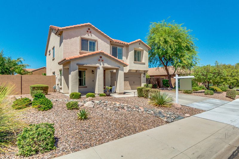 2250 E Galileo Dr, Gilbert, AZ 85298