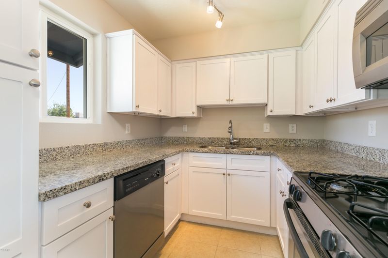 2250 E Marilyn Rd, Phoenix, AZ 85022