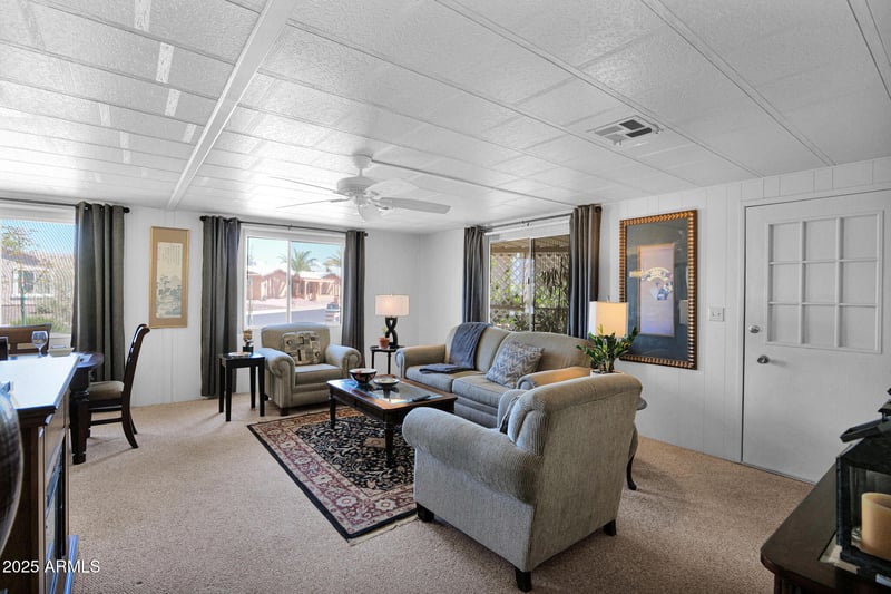 2250 Floyd Dr, Mesa, AZ 85215