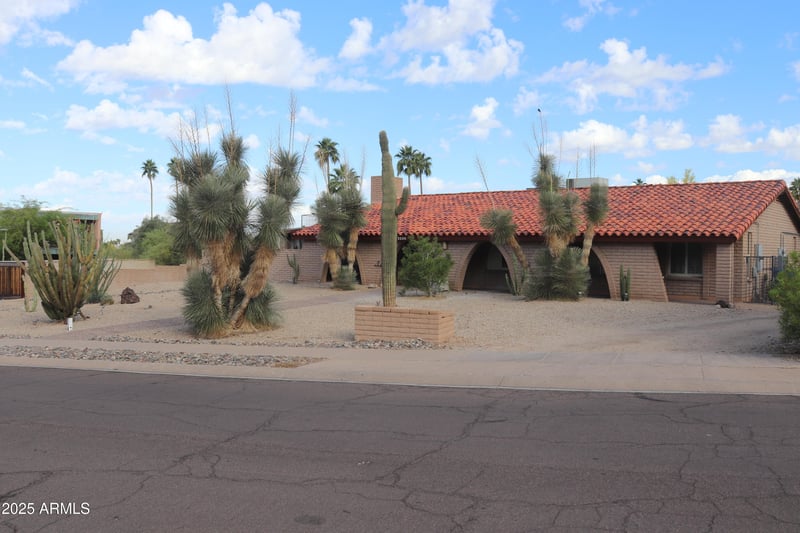 2250 State Ave, Phoenix, AZ 85020