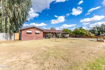 2250 W Augusta Ave, Phoenix, AZ 85021