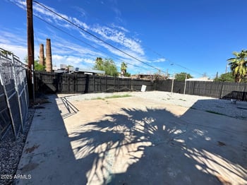 2250 Willetta St, Phoenix, AZ 85006