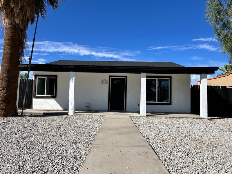2250 Willetta St, Phoenix, AZ 85006