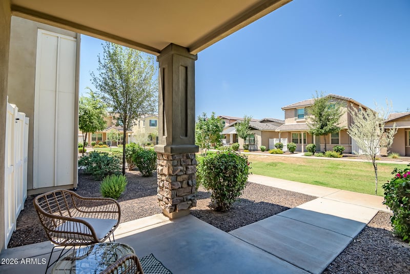 2252 S Basmath Ln, Gilbert, AZ 85295