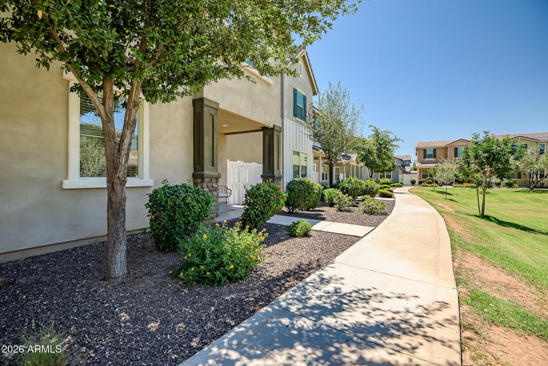 2252 S Basmath Ln, Gilbert, AZ 85295