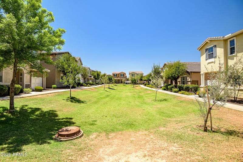 2252 S Basmath Ln, Gilbert, AZ 85295