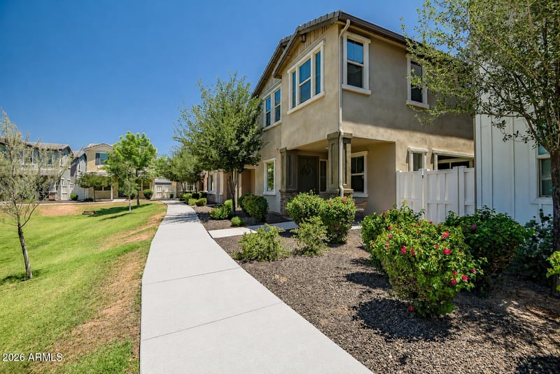 2252 S Basmath Ln, Gilbert, AZ 85295
