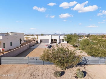 2252 South Mountain Ave, Phoenix, AZ 85042