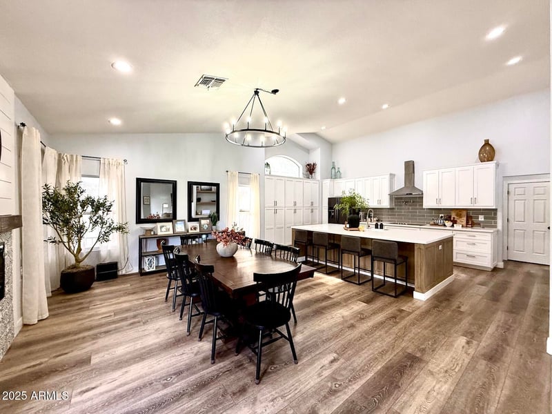 22523 62nd Ave, Glendale, AZ 85310