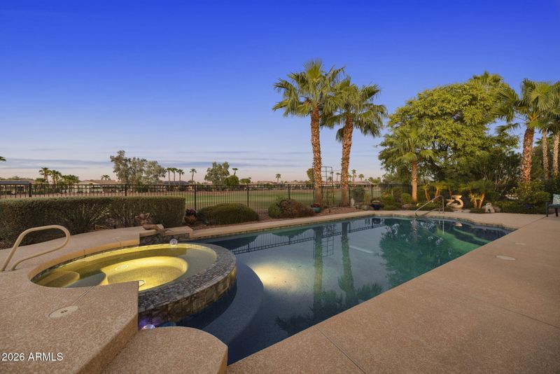 22523 N Padaro Dr, Sun City West, AZ 85375