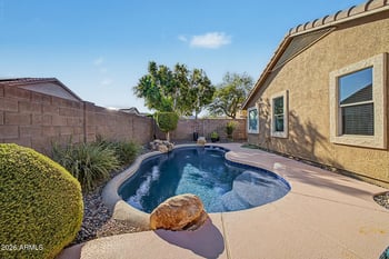 2253 E Heston Dr, Phoenix, AZ 85024