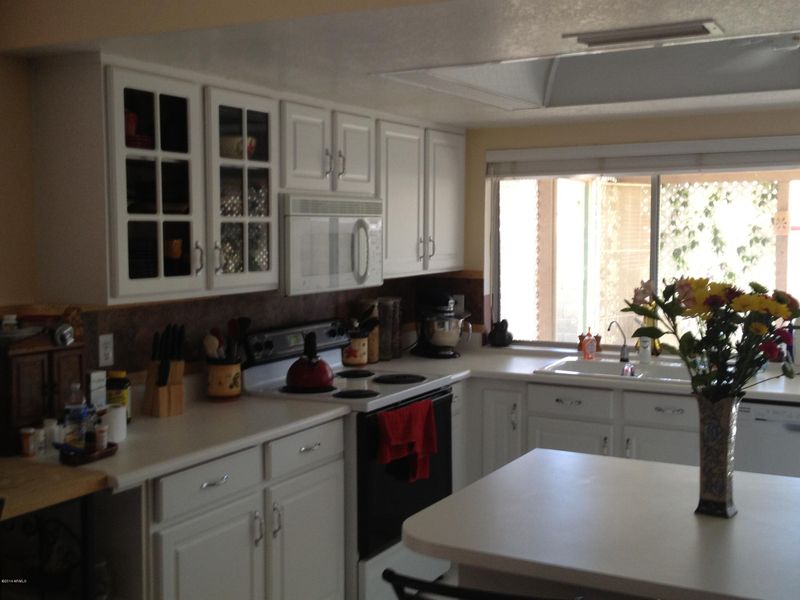 2253 W Saint Moritz Ln, Phoenix, AZ 85023