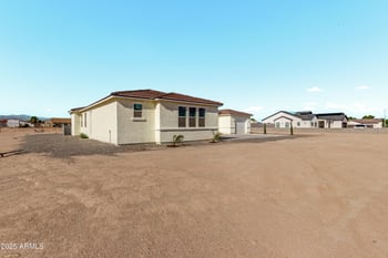 22536 Huntington Dr, Buckeye, AZ 85326