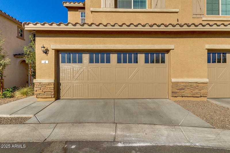 2254 University Dr #4, Mesa, AZ 85213