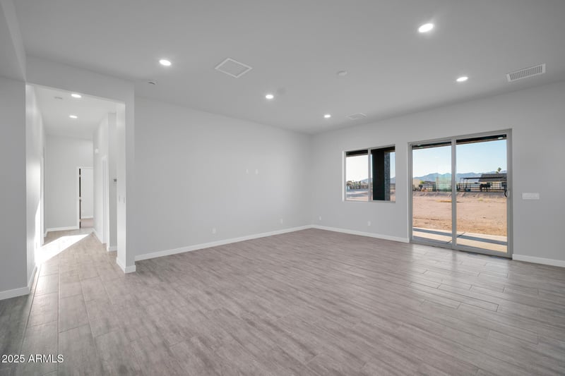 22548 Huntington Dr, Buckeye, AZ 85326
