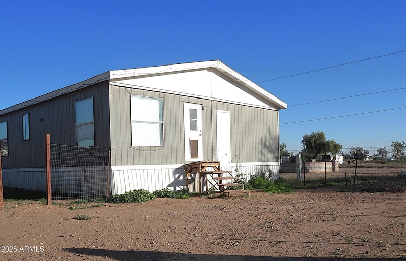 22548 Skinner Rd, Wittmann, AZ 85361