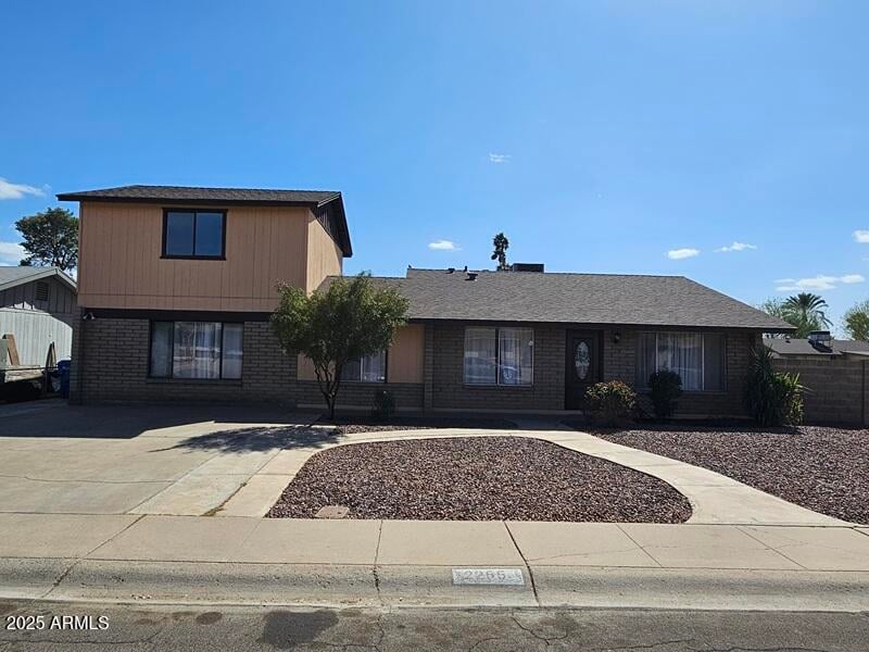 2255 Bloomfield Rd, Phoenix, AZ 85029
