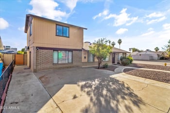 2255 Bloomfield Rd, Phoenix, AZ 85029