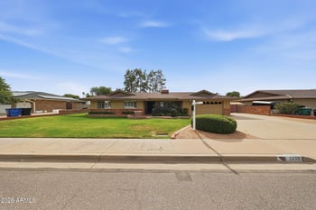 2255 Jacaranda St, Mesa, AZ 85213