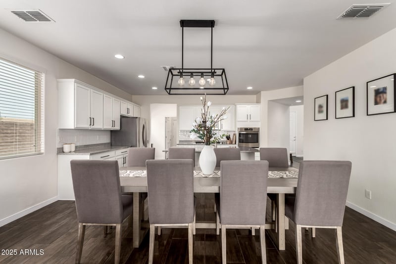 22556 100th Ave, Peoria, AZ 85383