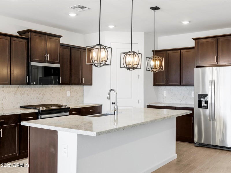 22563 Pontiac Dr, Surprise, AZ 85387