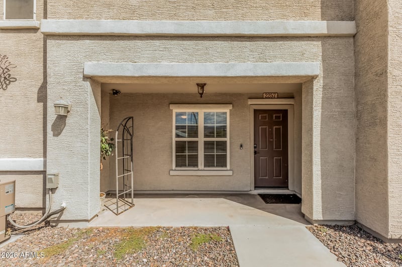 2257 Huntington Dr, Phoenix, AZ 85040