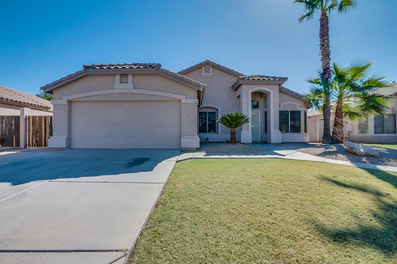 2257 E Manor Dr, Gilbert, AZ 85296