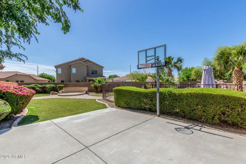 2257 Redwood Ct, Chandler, AZ 85286