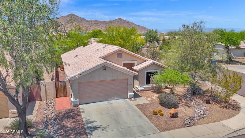 2258 Soft Wind Dr, Phoenix, AZ 85024